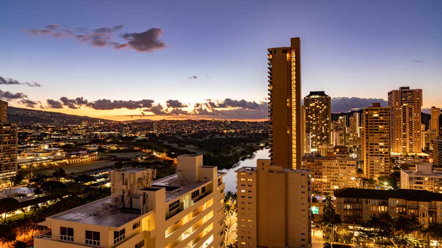 sunrise cityscape of Waikiki towards Diamond Head crater
